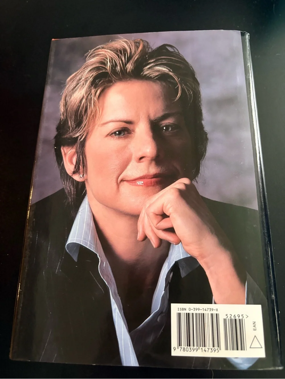 Isle of Dogs by Patricia Cornwell Hardcover  - Book 3 of 3 Andy Brazil - Picture 6 of 7